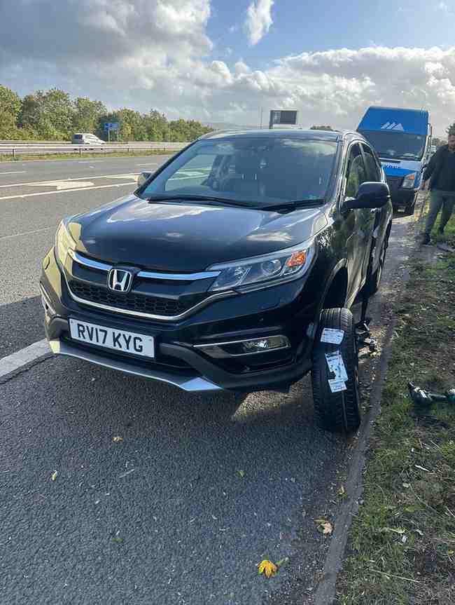 Emergency roadside tyre fitting in Bristol